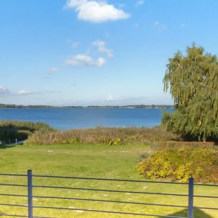 Ferienwohnungen Direkt Am Schmollensee Heringsdorf  Exterior photo