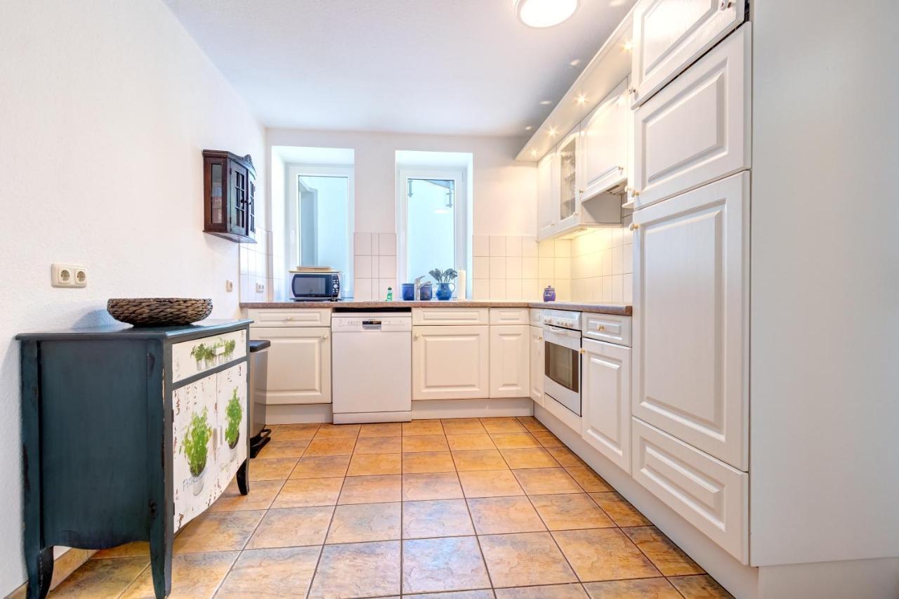 Direkt Am Schmollensee Apartment *