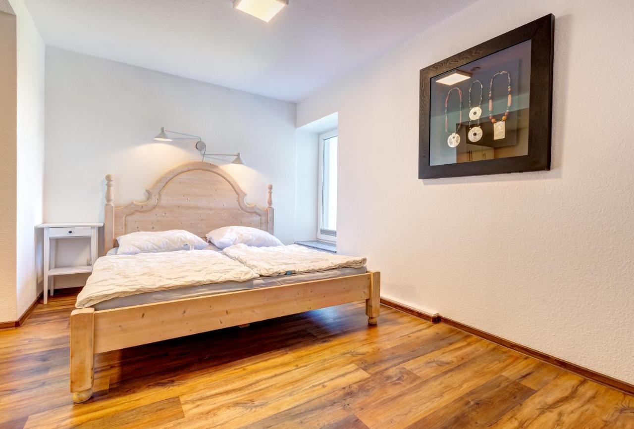 Direkt Am Schmollensee Apartment *