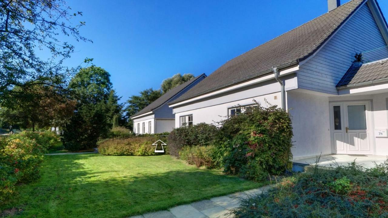 Direkt Am Schmollensee Apartment *